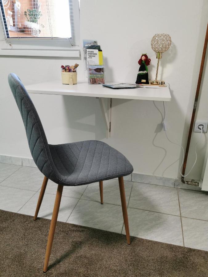 Studio Apartman Krosna Perusic Buitenkant foto